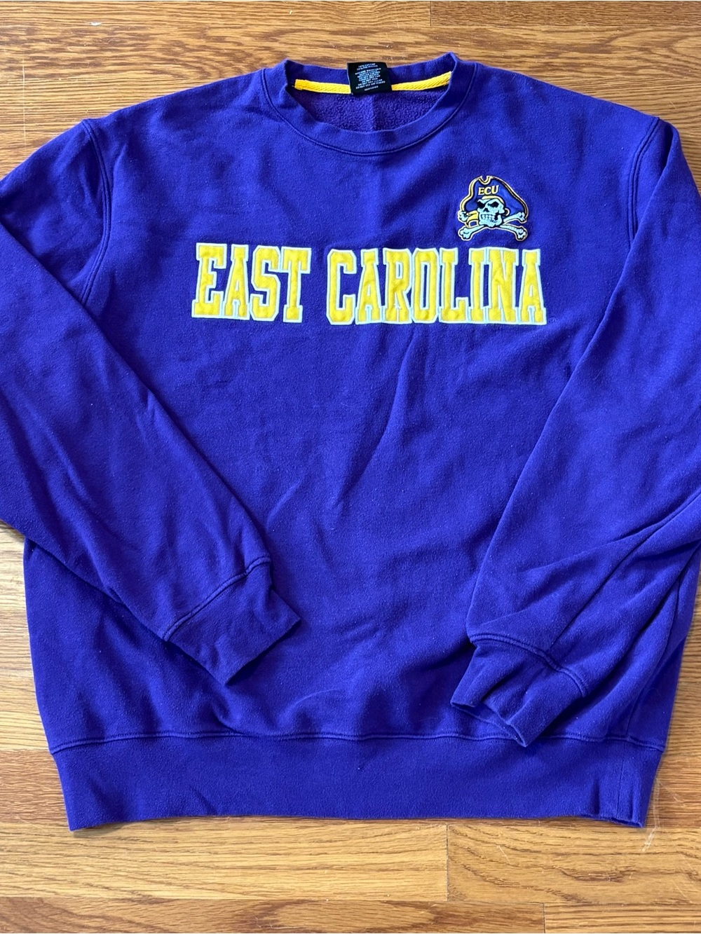 ECU collegiate East Carolina Pirates Purple Crewneck Sweatshirt Men’s Large